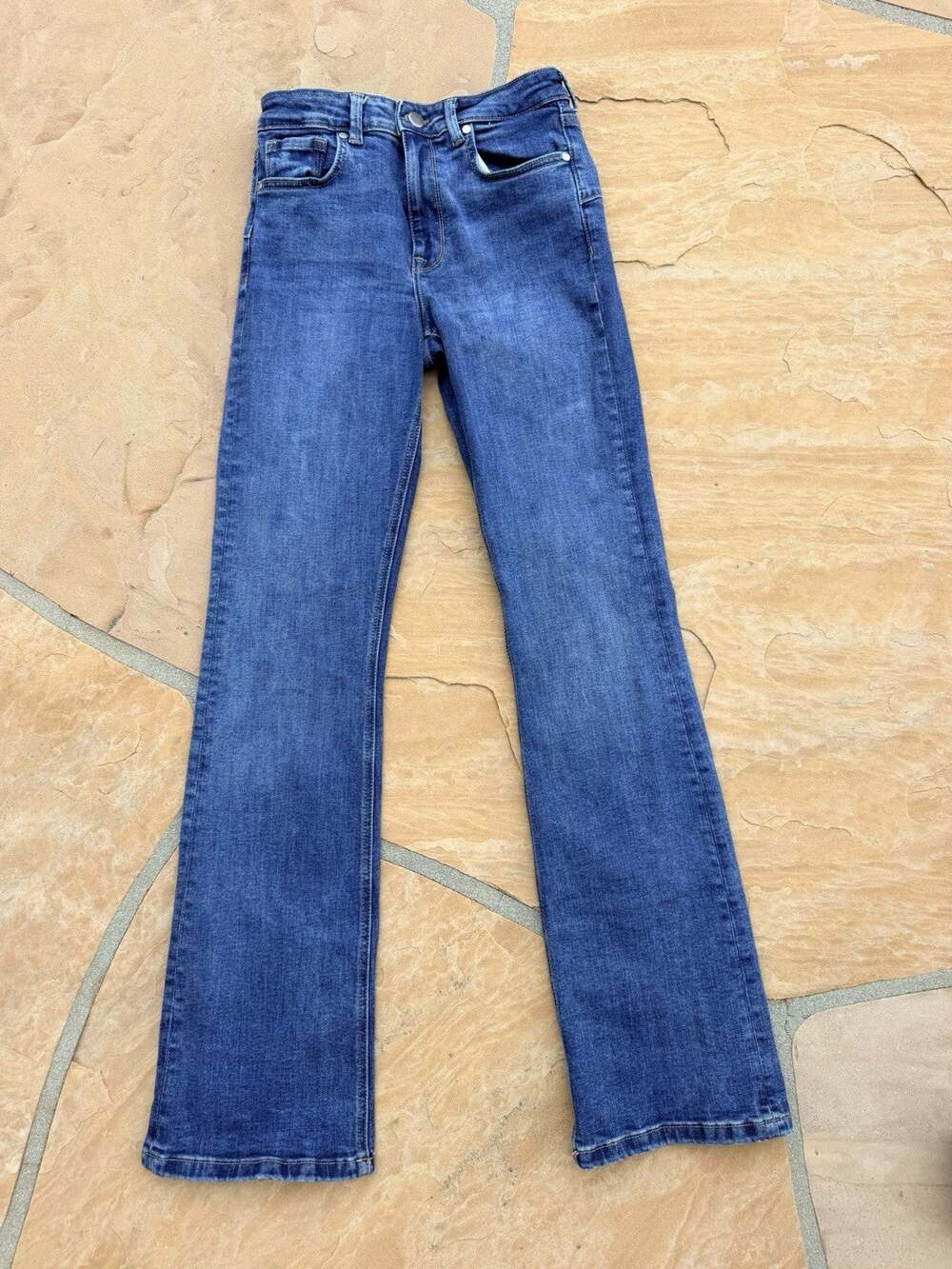 Zara Women's Straight Leg Jeans Size 4 Medium Wash Blue Denim ES